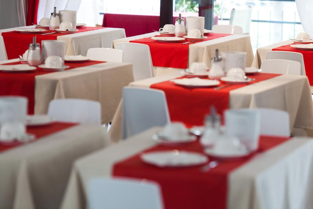 Sporthotel Villa Stella Torbole Sul Garda Esterno foto
