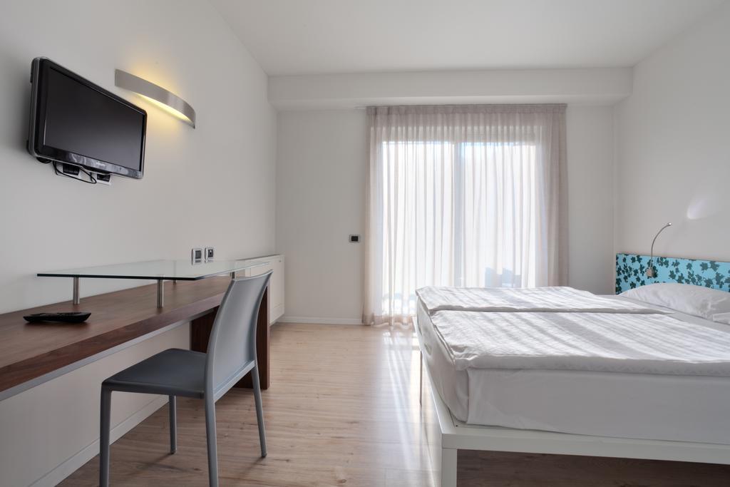 Sporthotel Villa Stella Torbole Sul Garda Esterno foto