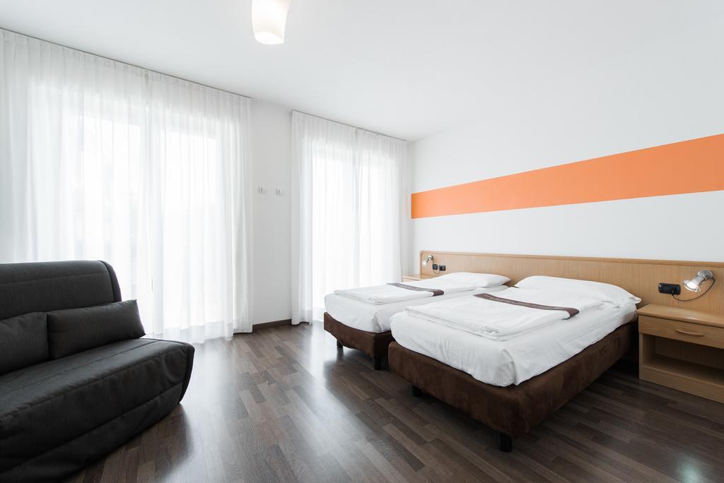Sporthotel Villa Stella Torbole Sul Garda Esterno foto
