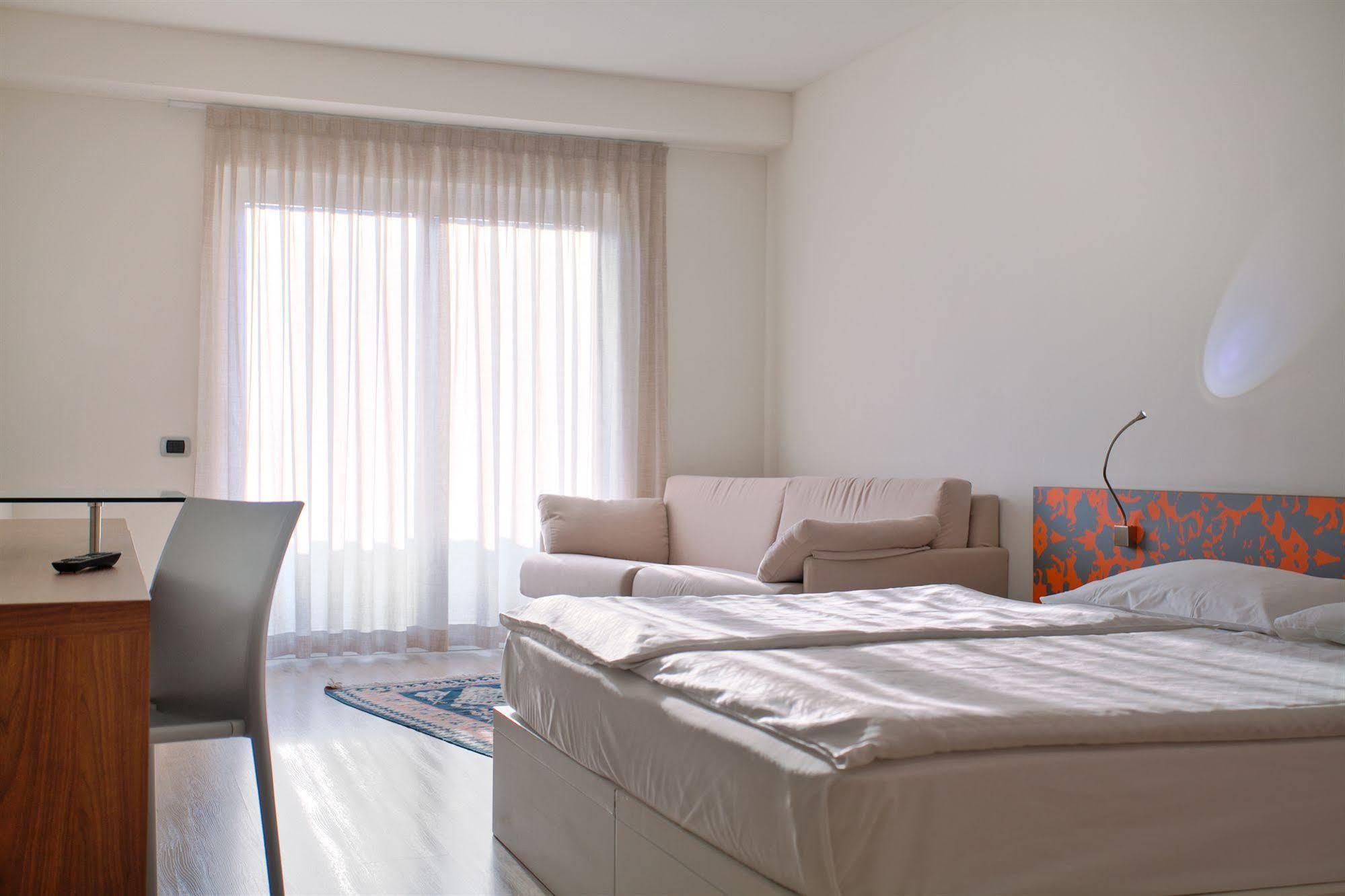 Sporthotel Villa Stella Torbole Sul Garda Esterno foto