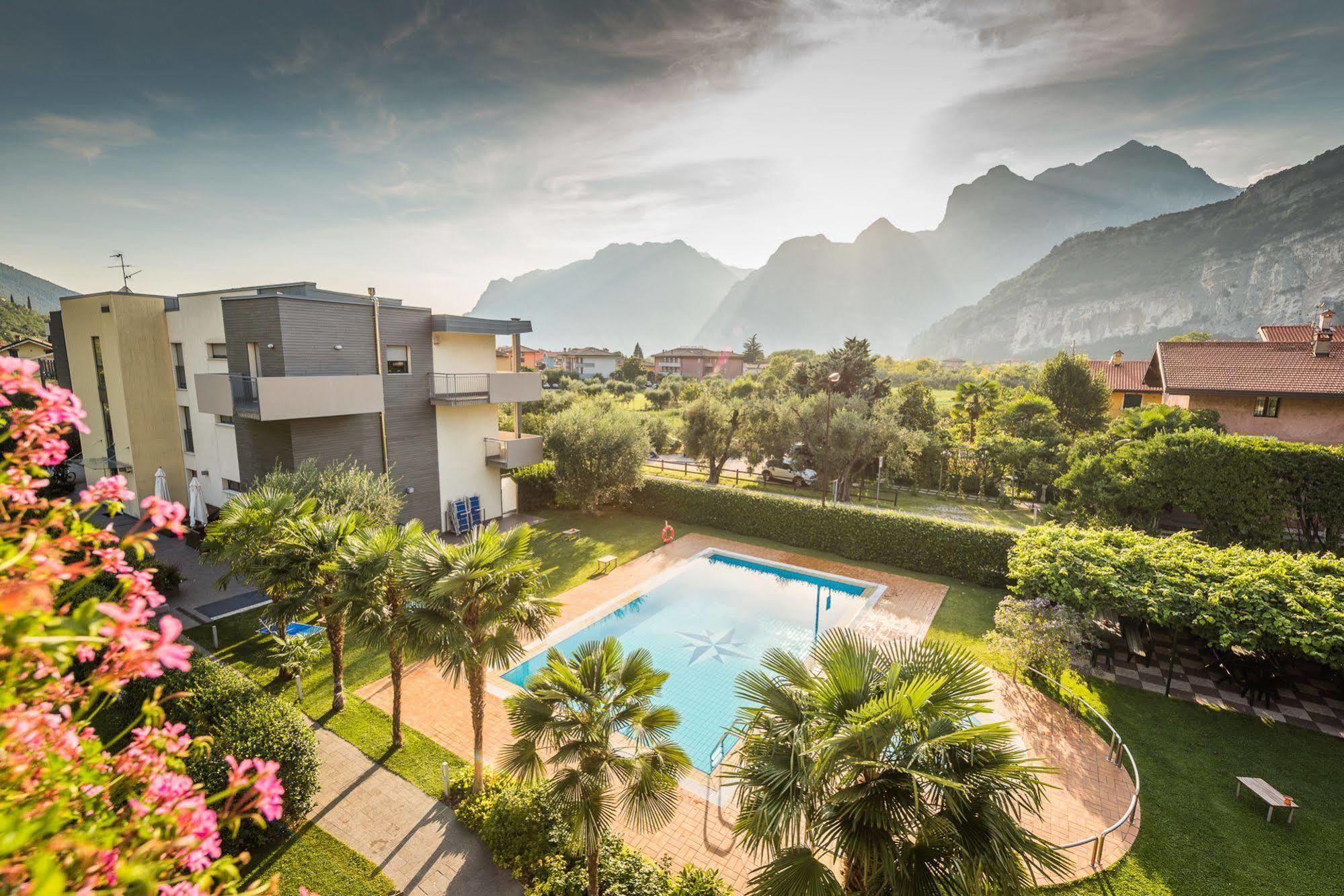 Sporthotel Villa Stella Torbole Sul Garda Esterno foto